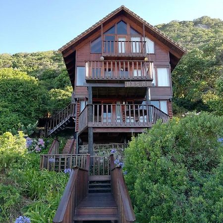 Vila Dis Al Oubosrand Exteriér fotografie