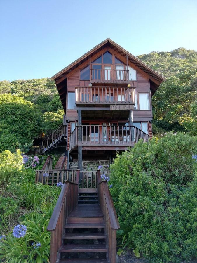 Vila Dis Al Oubosrand Exteriér fotografie